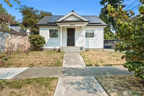 2511 N 11th St, Tacoma, WA 98406