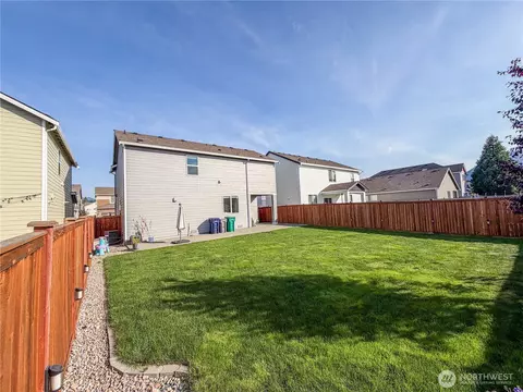 Exterior - 614 Mount Peak St N, Enumclaw, WA 98022 photo 7 of 7