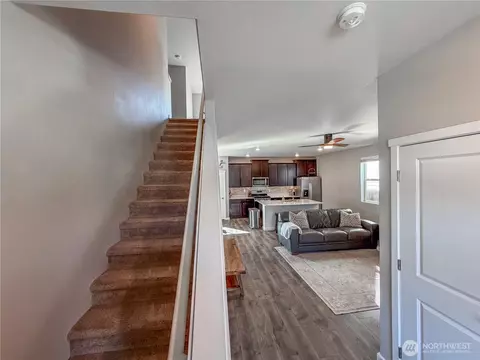 Entry Way - 614 Mount Peak St N, Enumclaw, WA 98022 photo 1 of 1
