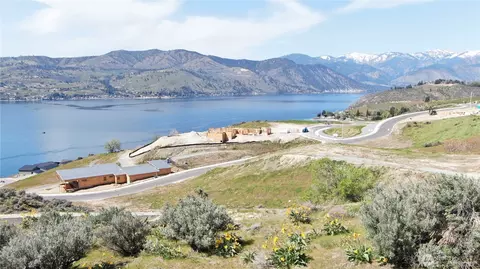 209 Viewland Way, Chelan, WA 98816