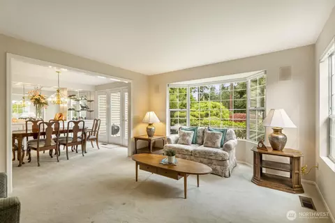 Living - 2015 Mill Pointe Dr SE, Mill Creek, WA 98012 photo 5 of 6