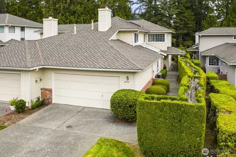 2015 Mill Pointe Dr SE, Mill Creek, WA 98012