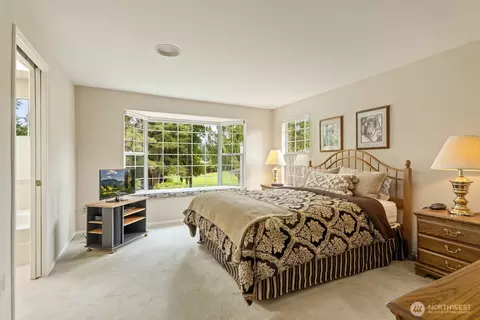 Bedroom - 2015 Mill Pointe Dr SE, Mill Creek, WA 98012 photo 1 of 4