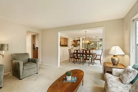 Living - 2015 Mill Pointe Dr SE, Mill Creek, WA 98012 photo 6 of 6