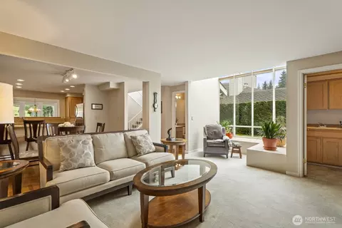 Living - 2015 Mill Pointe Dr SE, Mill Creek, WA 98012 photo 2 of 6