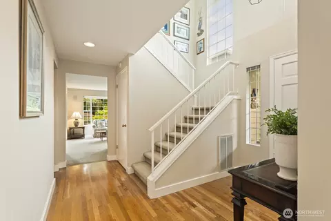Entry Way - 2015 Mill Pointe Dr SE, Mill Creek, WA 98012 photo 4 of 5