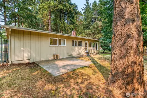 10 Grove St, Eastsound, WA 98245 photo 8