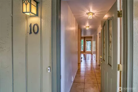10 Grove St, Eastsound, WA 98245 photo 6