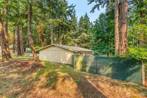 10 Grove St, Eastsound, WA 98245 photo 32