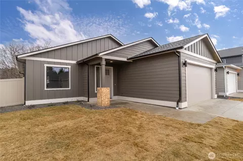 573 S Perry Ave #LOT 4, East Wenatchee, WA 98802