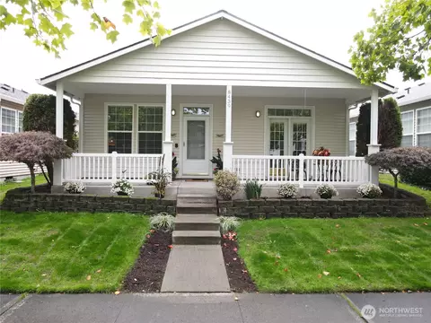 8439 15th Ave SE, Olympia, WA 98513