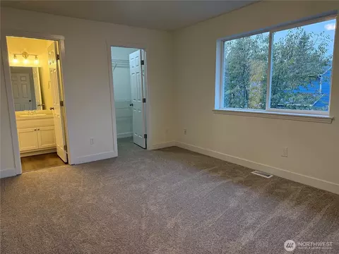 Bedroom - 207 Willow Ave W, Sultan, WA 98294 photo 1 of 2