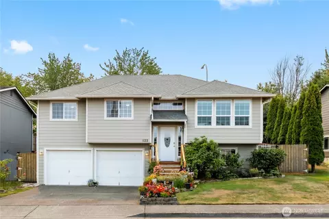 Exterior - 1122 SW 59th Pl, Everett, WA 98203 photo 8 of 11