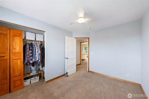 Bedroom - 1122 SW 59th Pl, Everett, WA 98203 photo 6 of 8