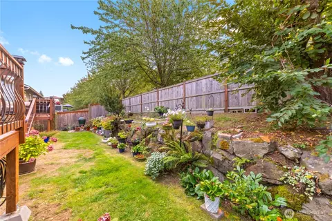 Exterior - 1122 SW 59th Pl, Everett, WA 98203 photo 7 of 11
