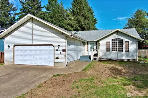 878 Mount Olympus Ave SE, Ocean Shores, WA 98569
