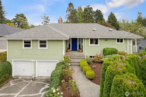 16742 45th Ave NE, Lake Forest Park, WA 98155