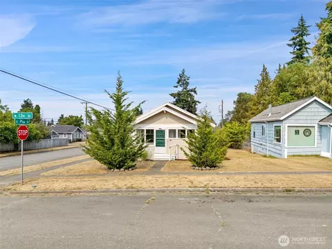 437 W Thirteenth St, Port Angeles, WA 98362