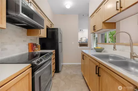 18930 Bothell-everett Hwy #A203, Bothell, WA 98012 photo 4