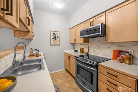 18930 Bothell-everett Hwy #A203, Bothell, WA 98012 photo 6