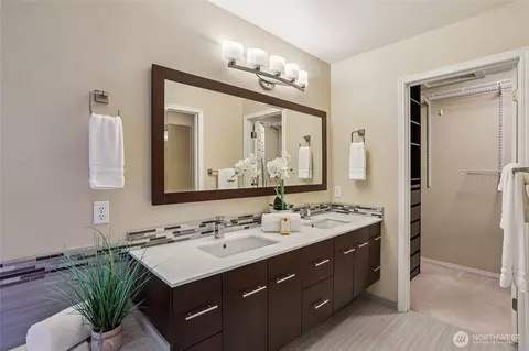 Bath - 12118 NE 171st Pl #E202, Bothell, WA 98011 photo 2 of 5