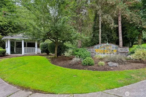 Exterior - 12118 NE 171st Pl #E202, Bothell, WA 98011 photo 5 of 5