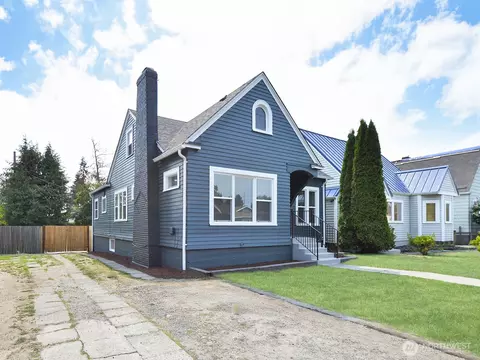 3824 S 12th St, Tacoma, WA 98405