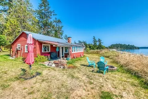 264 Shaw Park Rd, Shaw Island, WA 98286