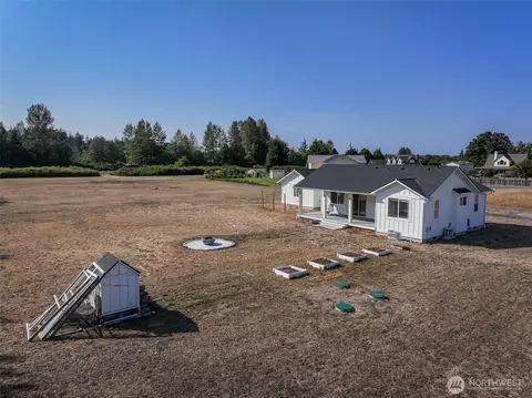 Exterior - 195 Laura Ln, Sequim, WA 98382 photo 8 of 9