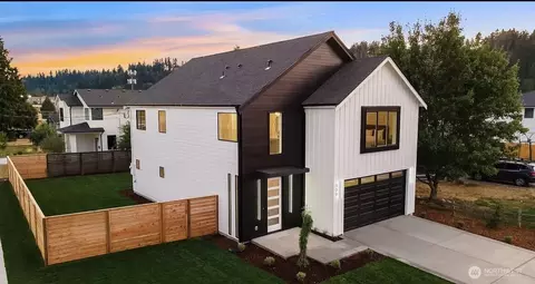 122 4th Ave S, Algona, WA 98001
