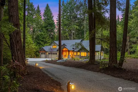 22972 S Kingston Rd NE, Kingston, WA 98346