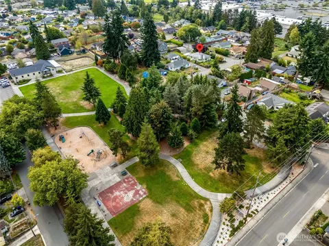 View/Area - 1010 Park Dr, Everett, WA 98203 photo 1 of 3