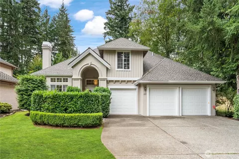 2615 E Beaver Lake Dr SE, Sammamish, WA 98075
