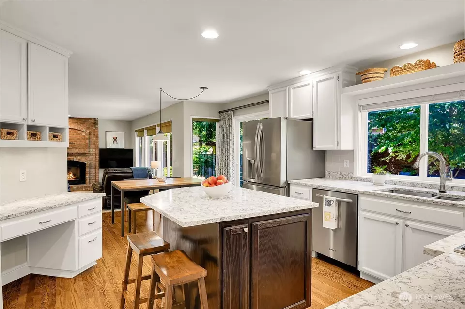 Kitchen - 5210 126th St SW, Mukilteo, WA 98275 photo 1 of 4