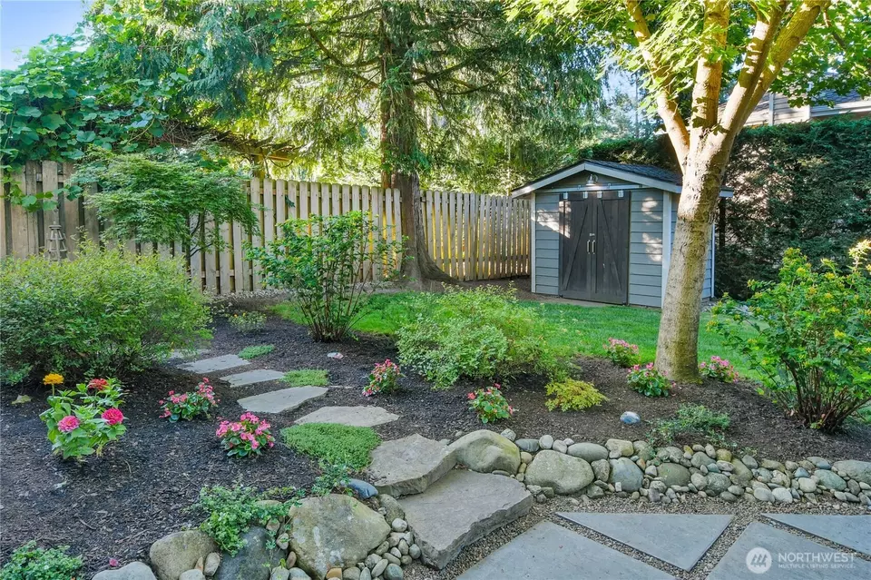 Exterior - 5210 126th St SW, Mukilteo, WA 98275 photo 5 of 6