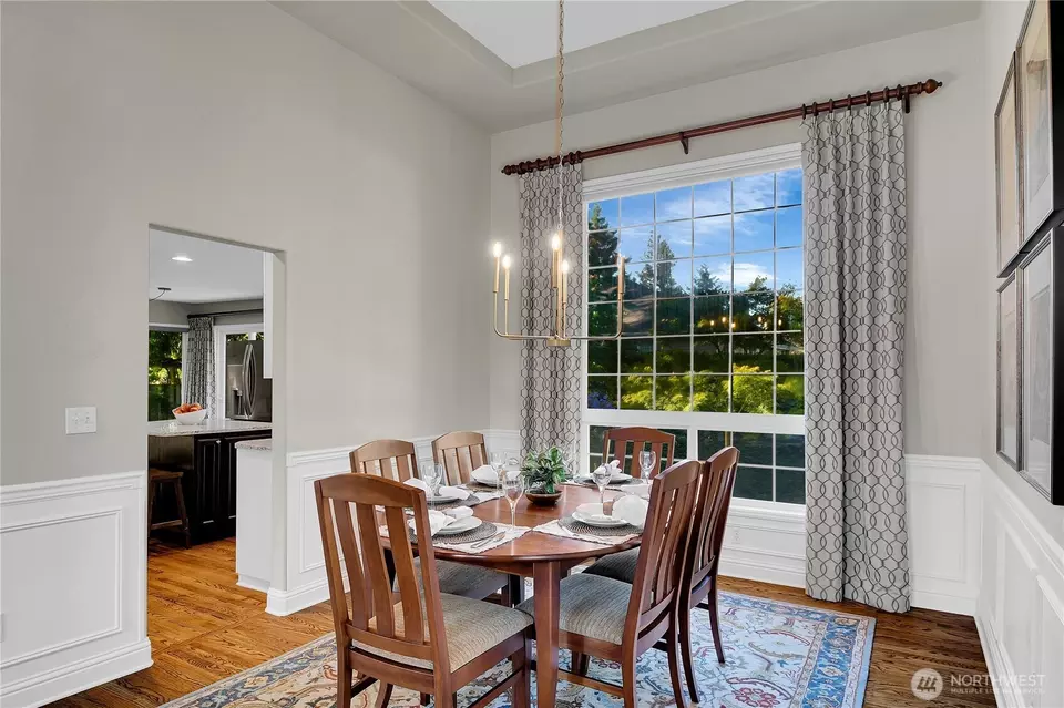 Dining - 5210 126th St SW, Mukilteo, WA 98275 photo 1 of 3