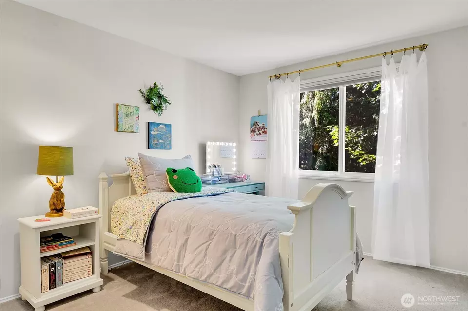 Bedroom - 5210 126th St SW, Mukilteo, WA 98275 photo 4 of 4