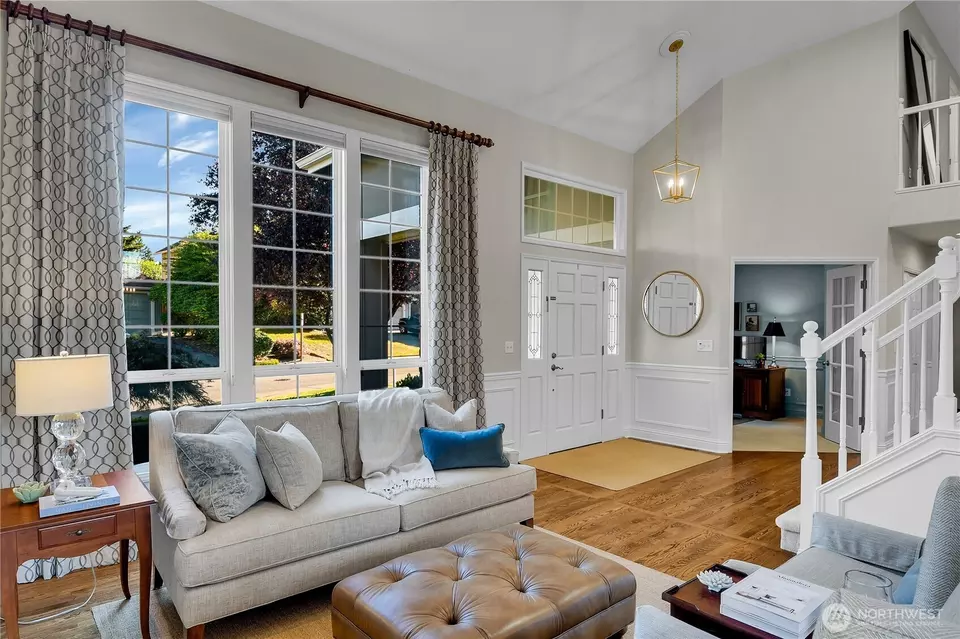Entry Way - 5210 126th St SW, Mukilteo, WA 98275 photo 1 of 1