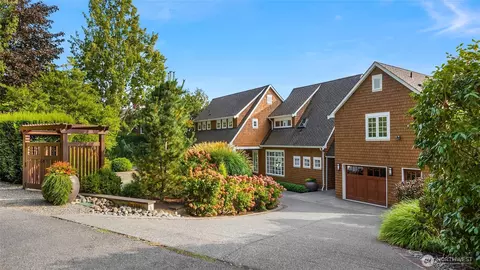9779 NE South Beach Dr, Bainbridge Island, WA 98110