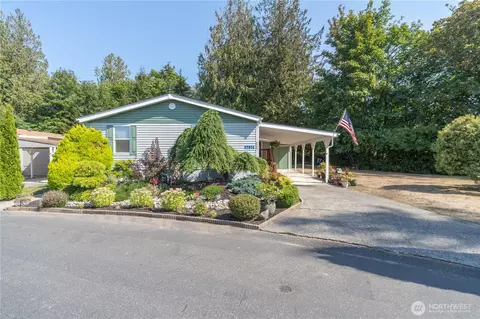 6630 NE Aquarius Ln, Bremerton, WA 98311
