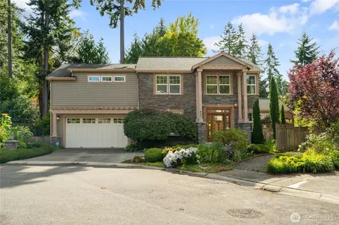 867 Taurnic Pl NW, Bainbridge Island, WA 98110