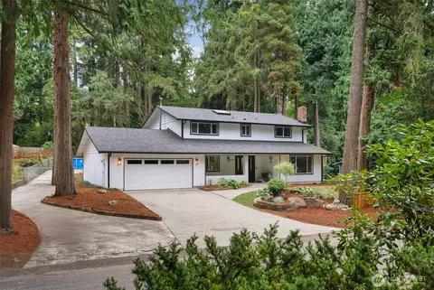 6608 Sierra Dr SE, Lacey, WA 98503