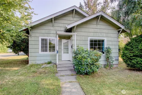 1700 S 6th St, Mount Vernon, WA 98273