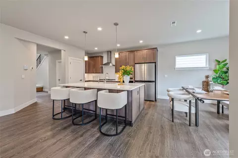 Kitchen - 15 177th St SW, Bothell, WA 98012 photo 6 of 6