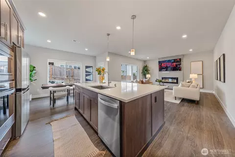Kitchen - 15 177th St SW, Bothell, WA 98012 photo 5 of 6