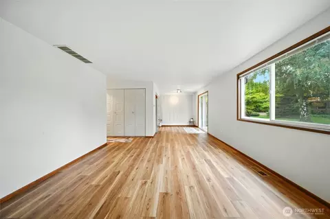 Living - 532 E Alder St #13, Walla Walla, WA 99362 photo 3 of 4