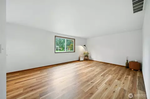Living - 532 E Alder St #13, Walla Walla, WA 99362 photo 1 of 4
