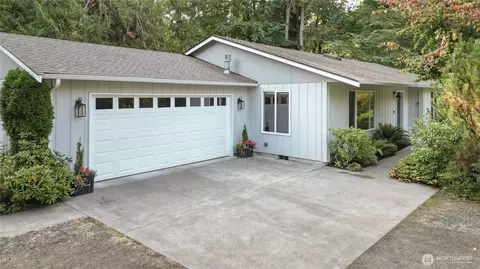 5140 Klahanie Dr NW, Olympia, WA 98502