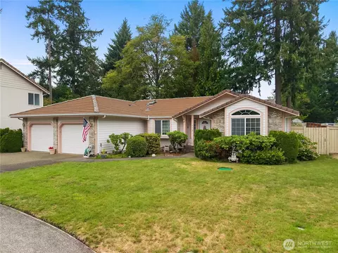 9412 Cook Ct NE, Lacey, WA 98516