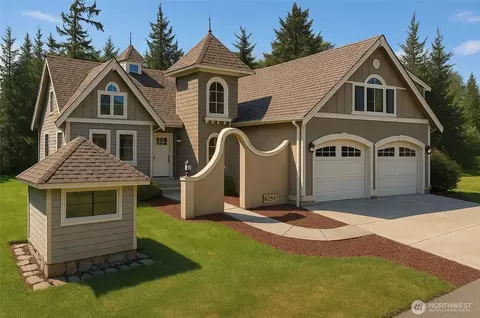 8259 Kaster Dr NE, Bremerton, WA 98311